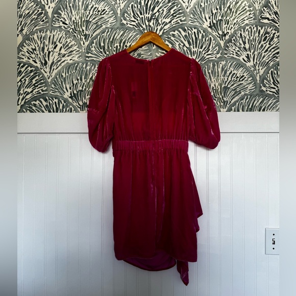 Rhode Pia Velvet Pink Minidress with Puff Sleeves in Women's 6 - Picture 2 of 7